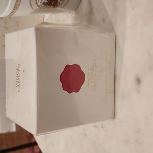 Vince Camuto frangrance